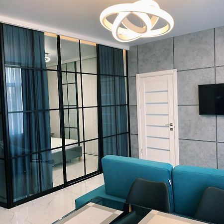 Sunny Apartment 5 Odessa Zewnętrze zdjęcie